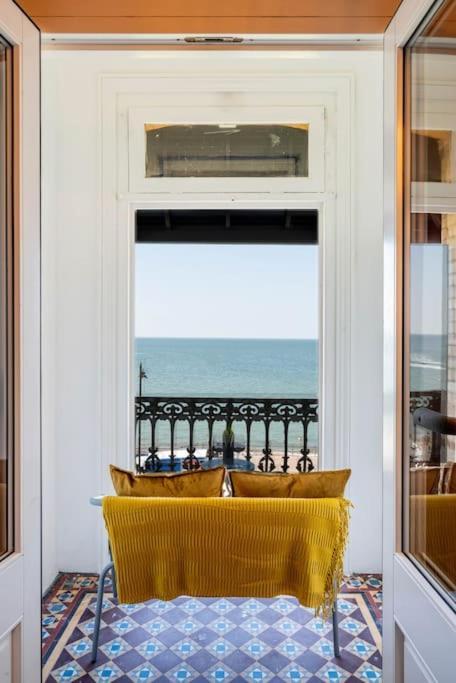 Stylish Beachfront Apartment, Sweeping Ocean Views And Luxury Touches Herne Bay Eksteriør bilde