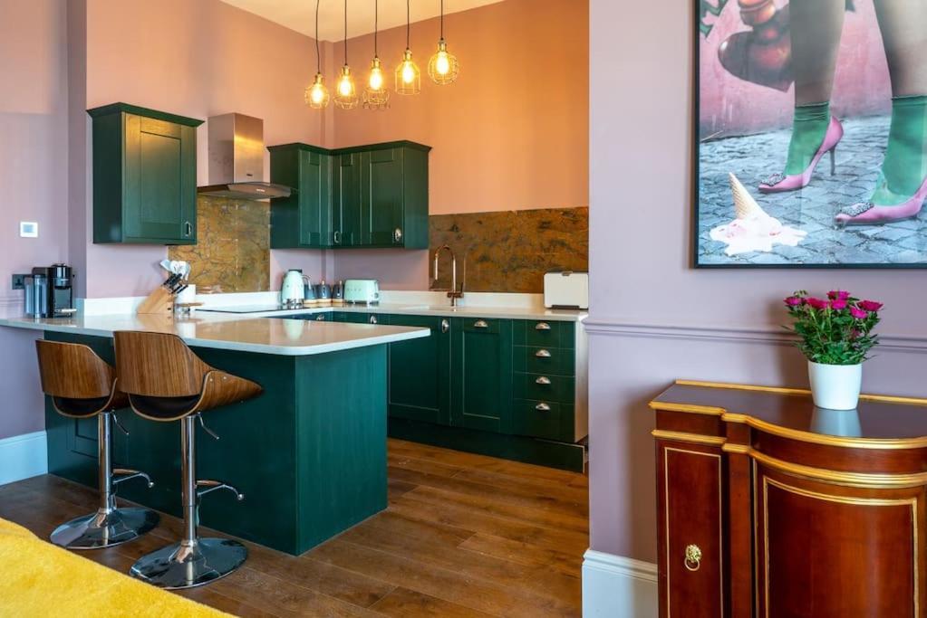 Stylish Beachfront Apartment, Sweeping Ocean Views And Luxury Touches Herne Bay Eksteriør bilde