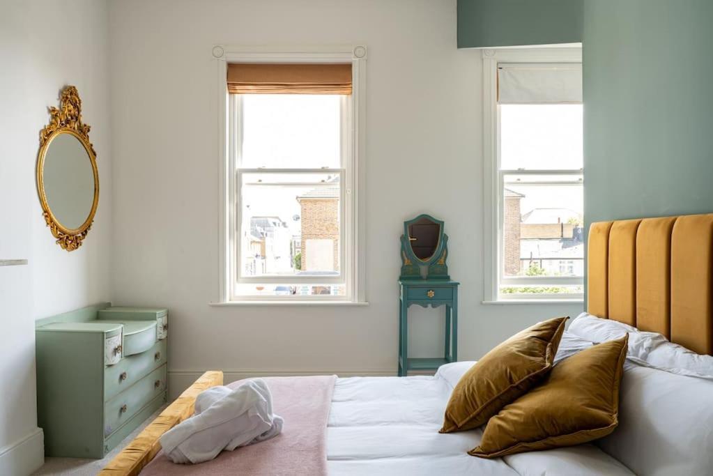 Stylish Beachfront Apartment, Sweeping Ocean Views And Luxury Touches Herne Bay Eksteriør bilde