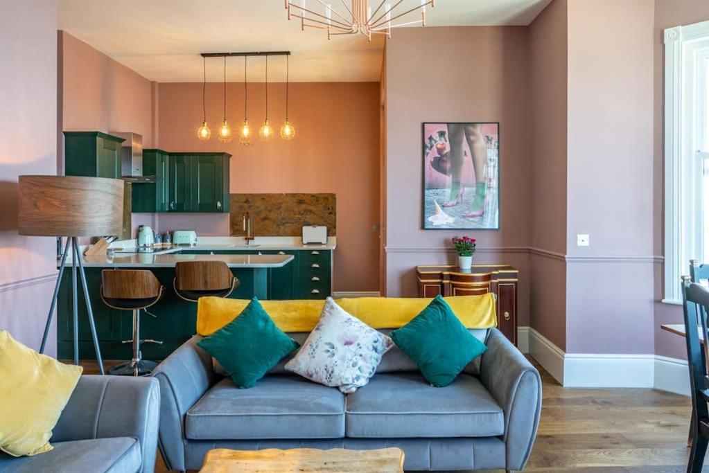 Stylish Beachfront Apartment, Sweeping Ocean Views And Luxury Touches Herne Bay Eksteriør bilde