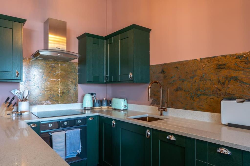 Stylish Beachfront Apartment, Sweeping Ocean Views And Luxury Touches Herne Bay Eksteriør bilde