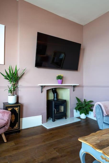 Stylish Beachfront Apartment, Sweeping Ocean Views And Luxury Touches Herne Bay Eksteriør bilde