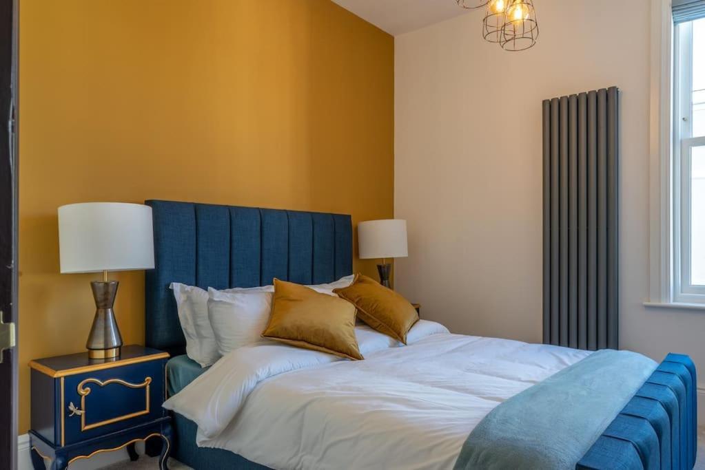 Stylish Beachfront Apartment, Sweeping Ocean Views And Luxury Touches Herne Bay Eksteriør bilde